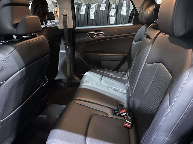 Used 2023 Kia Sportage EX AWD/4WD image 18