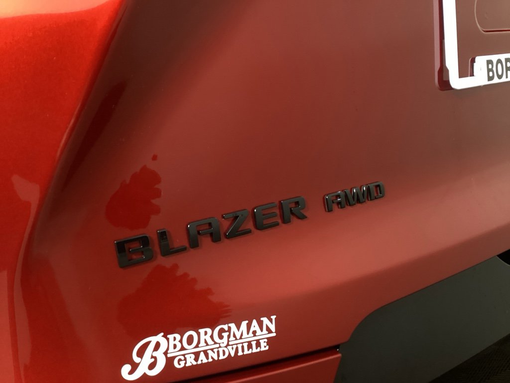 Used 2024 Chevrolet Blazer RS w/ Driver Confidence II Package AWD/4WD image 32