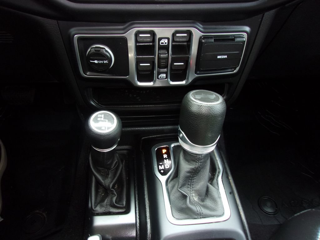 Used 2021 Jeep Wrangler Unlimited Sport AWD/4WD image 20