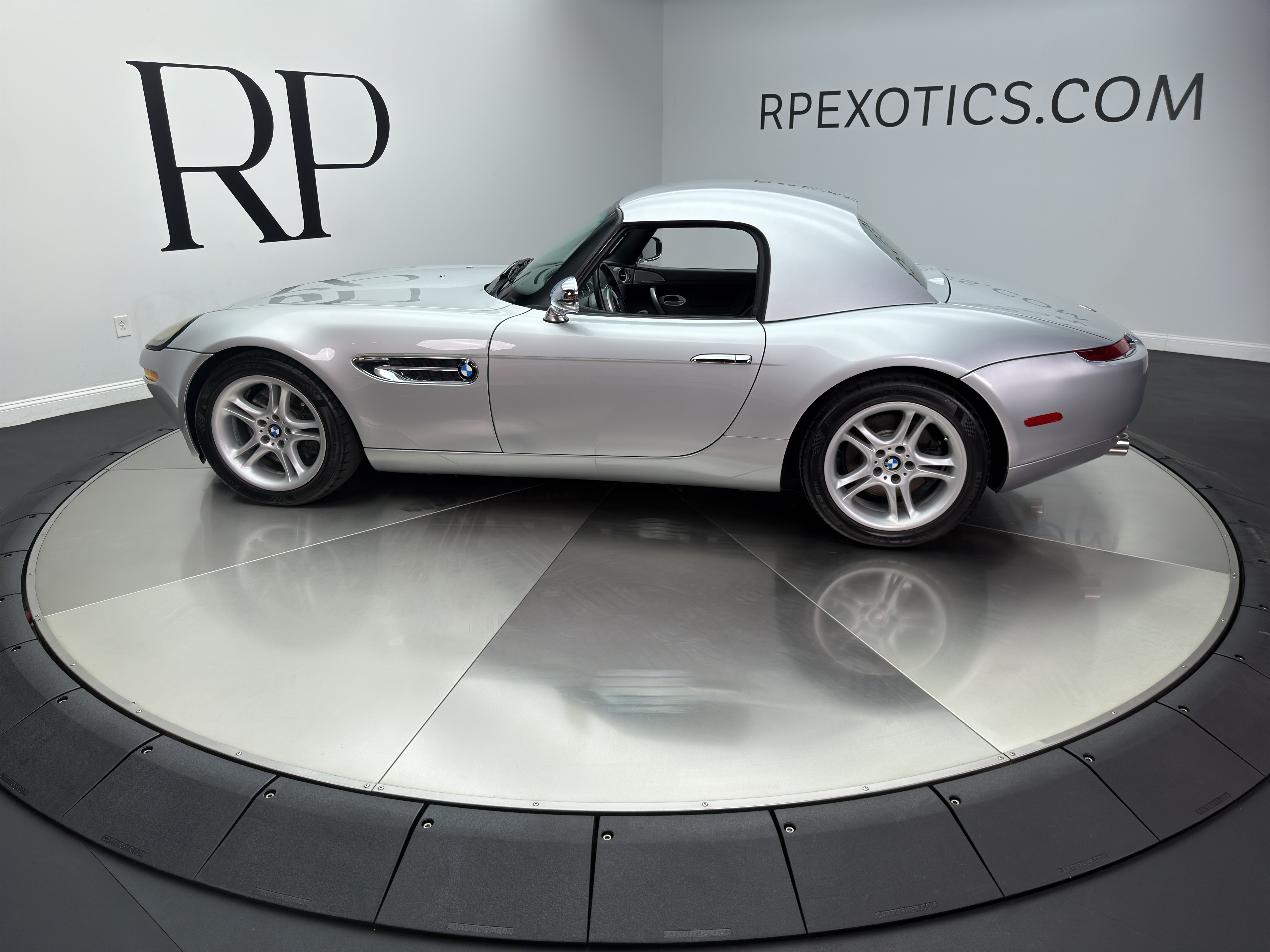 Used 2000 BMW Z8 RWD image 11