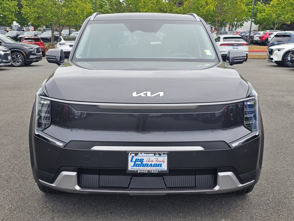 Certified 2024 Kia EV9 Wind AWD/4WD image 2
