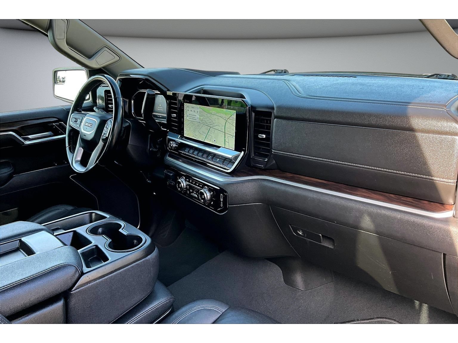 Used 2025 GMC Sierra 1500 SLT AWD/4WD image 48