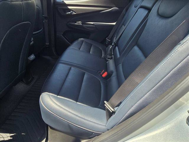Used 2023 Chevrolet Bolt EUV Premier w/ Sun & Sound Package FWD image 17