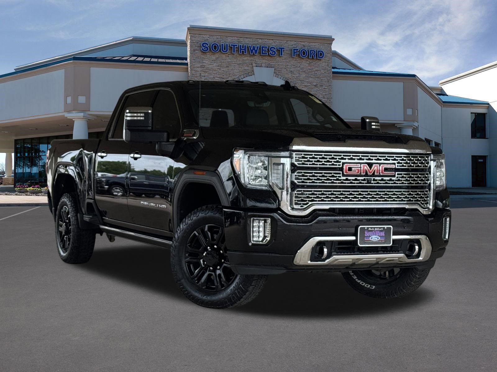 Used 2022 GMC Sierra 2500 Denali w/ Denali Black Diamond Edition