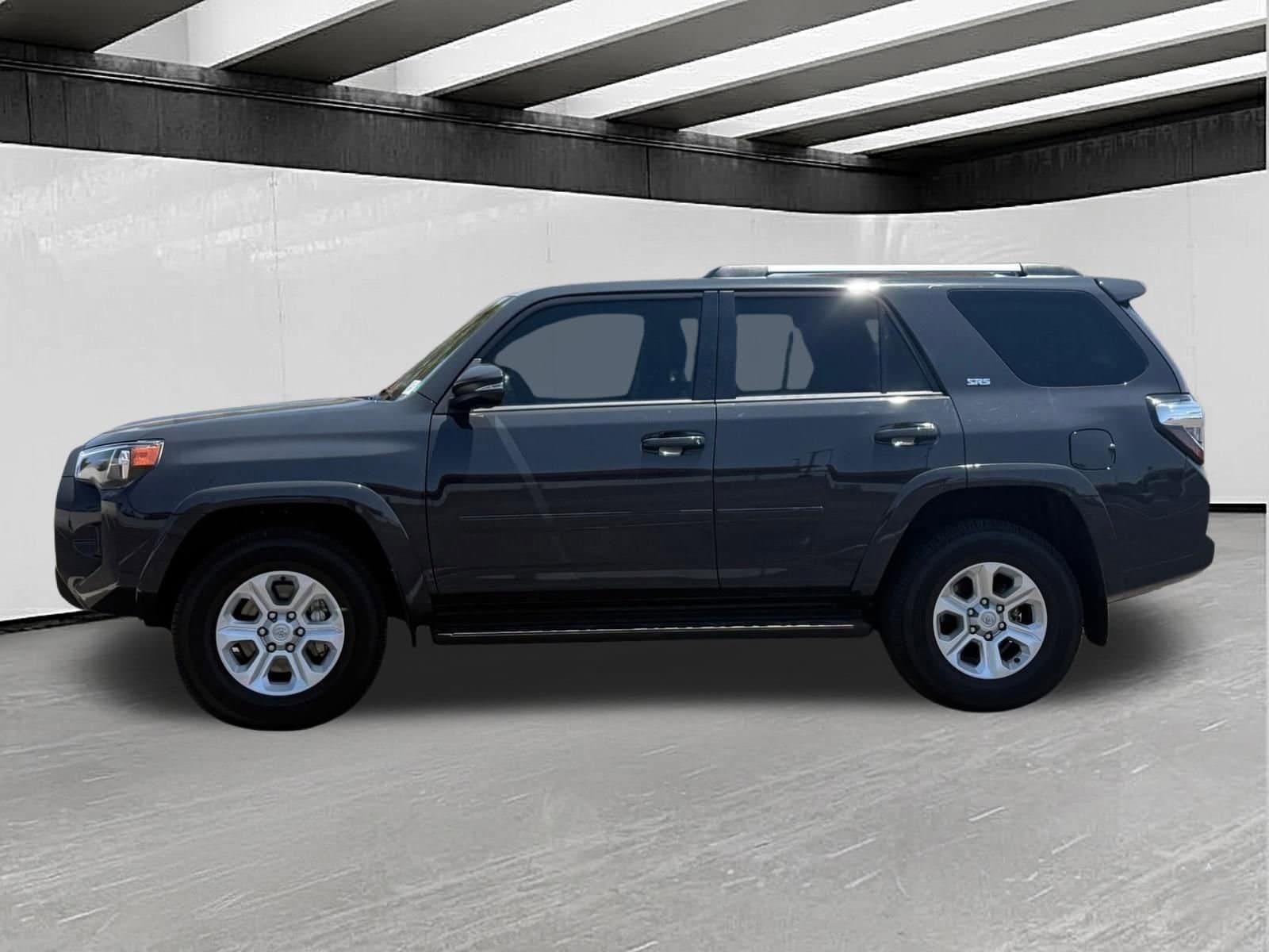 Used 2024 Toyota 4Runner SR5 Premium w/ Moonroof Package AWD/4WD image 3