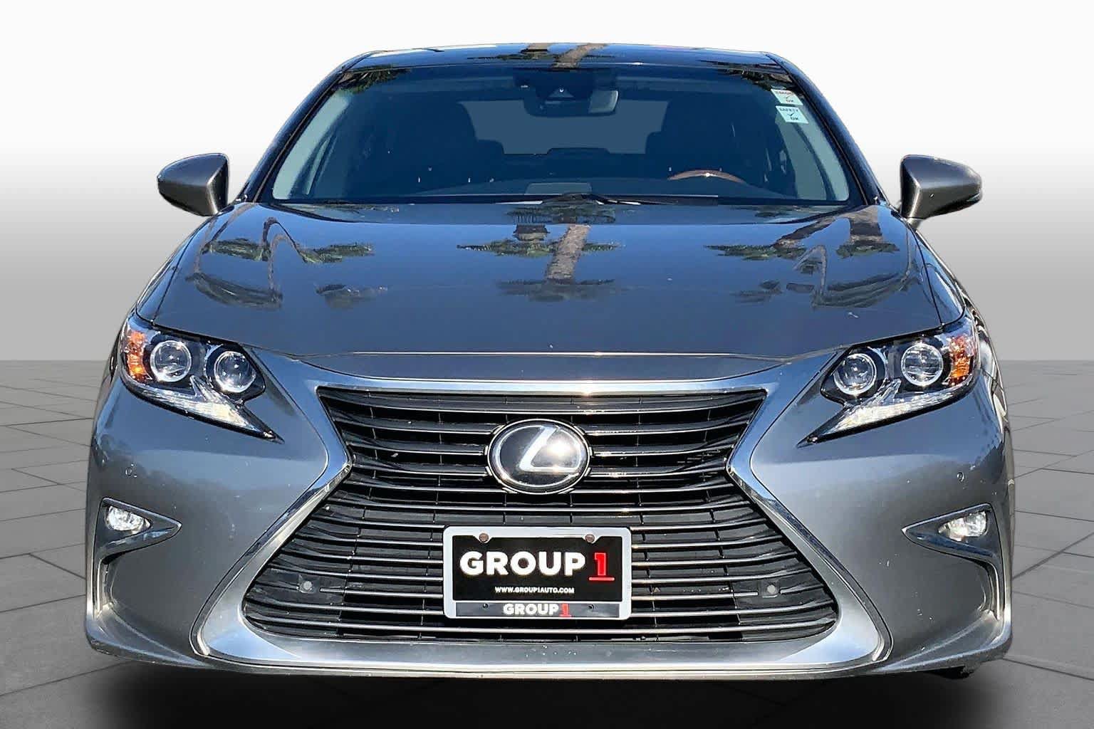 Used 2017 Lexus ES 350 FWD image 3
