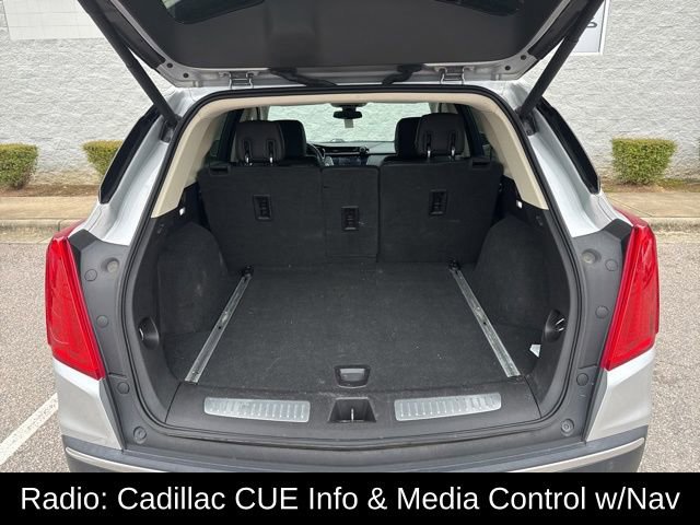 Used 2017 Cadillac XT5 Luxury w/ Driver Awareness Package image 8