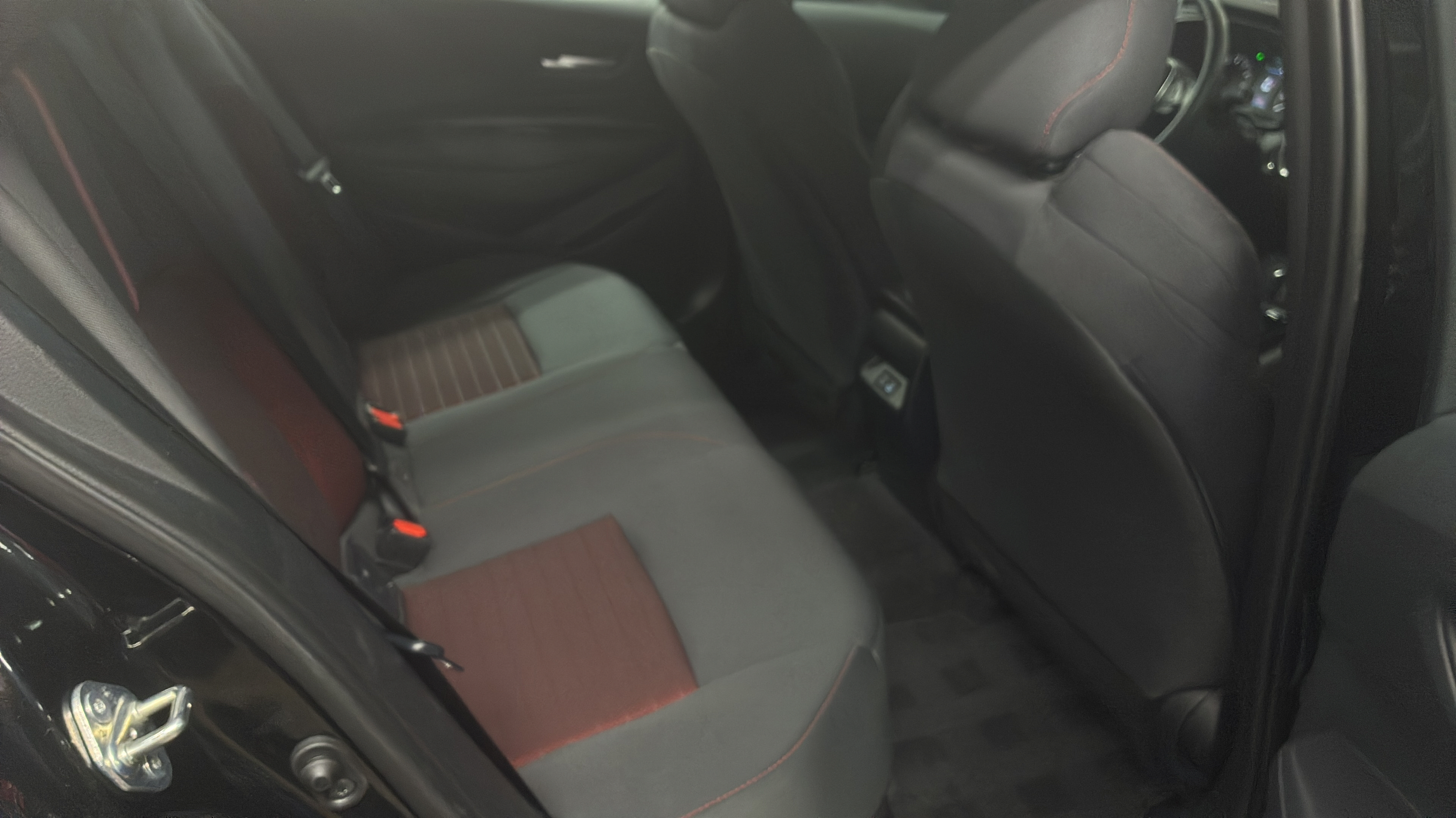 Used 2024 Toyota Corolla SE FWD image 21