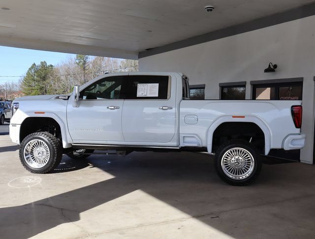 Used 2026 GMC Sierra 2500 Denali w/ Denali Reserve Package AWD/4WD image 2