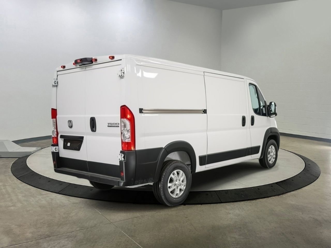 Used 2024 RAM ProMaster 1500 w/ Quick Order Package 22H SLT+ FWD image 4