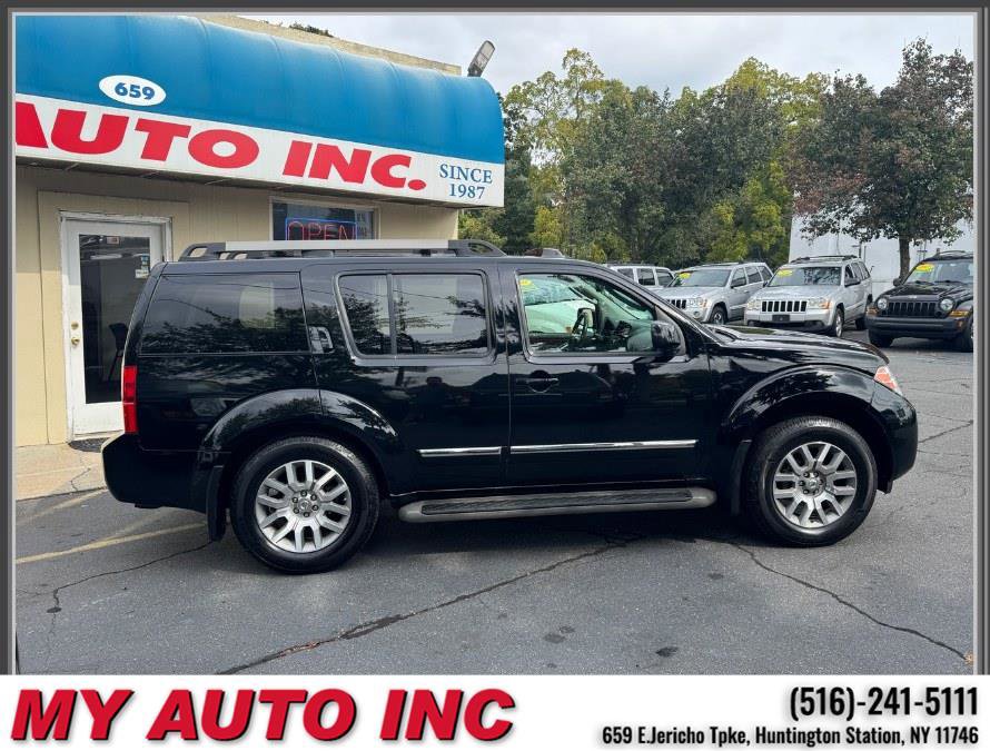 Used 2010 Nissan Pathfinder LE w/ Navigation Pkg image 3