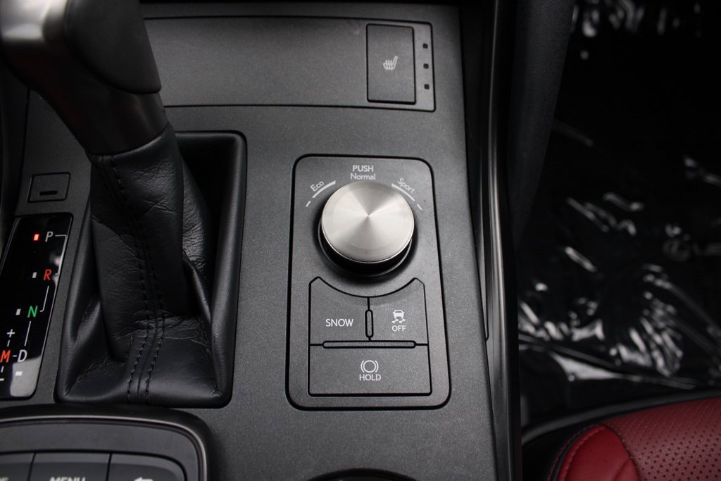 Used 2024 Lexus IS 350 F Sport RWD image 19
