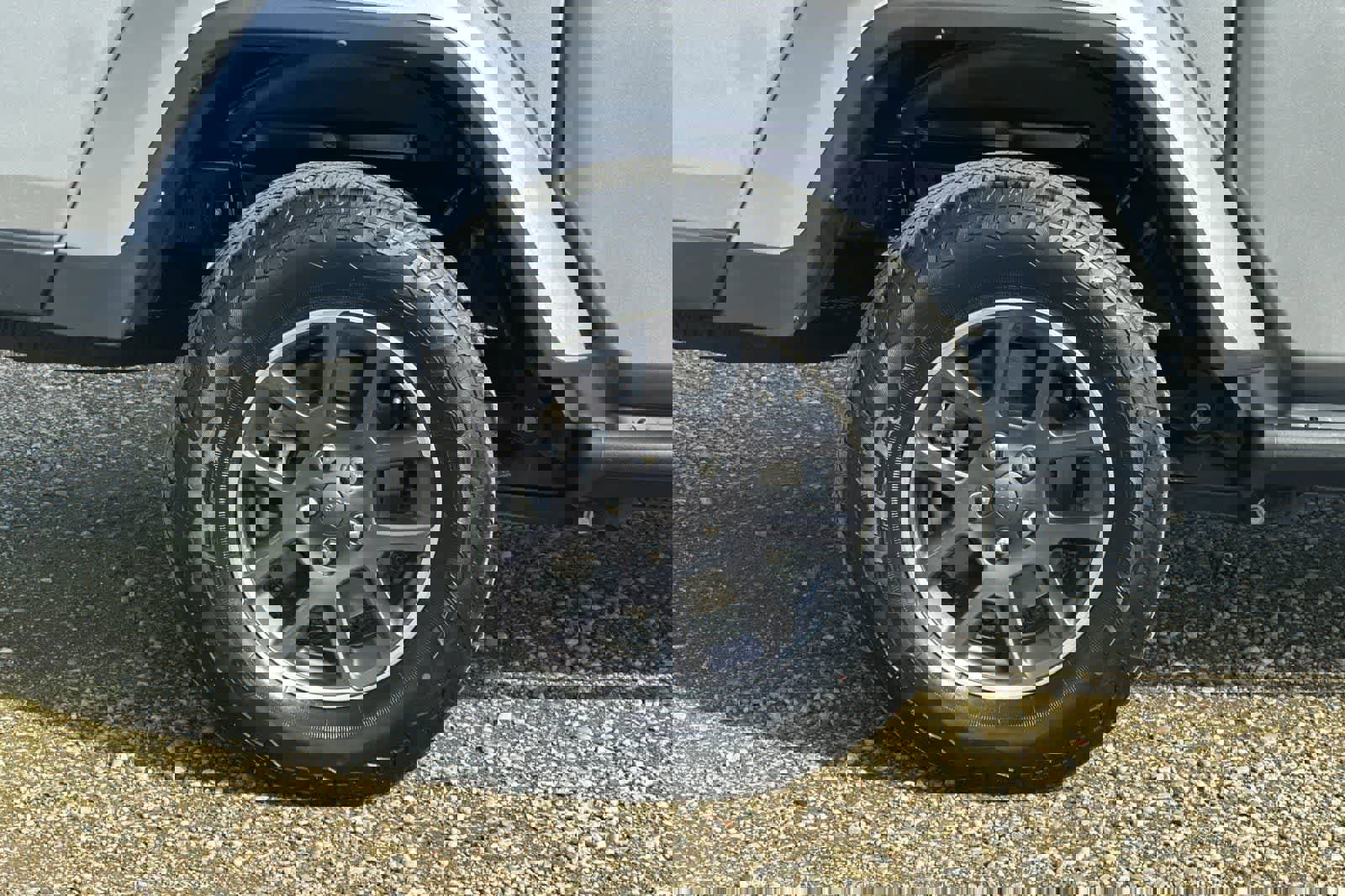 Used 2021 Jeep Gladiator Overland image 30