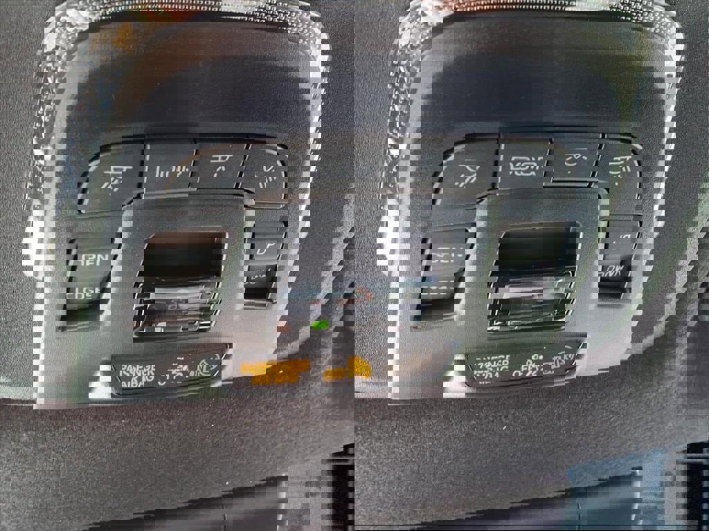 Certified 2026 Toyota Corolla Cross XSE image 23