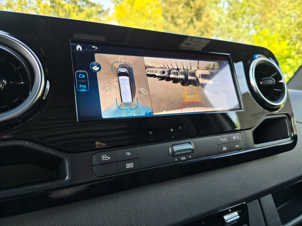 New 2025 Mercedes-Benz Sprinter 2500 image 25