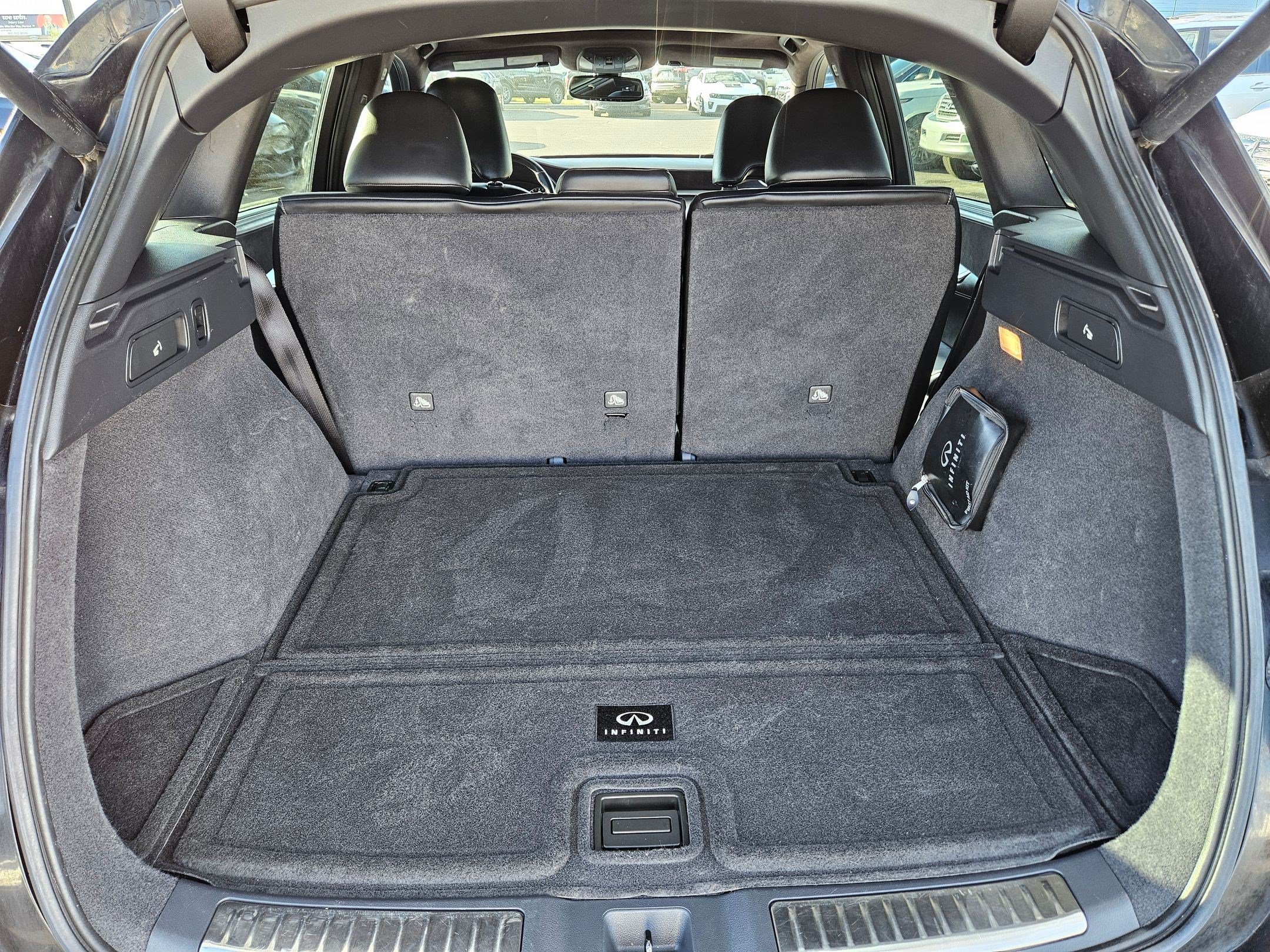 Used 2019 INFINITI QX50 Essential w/ Sensory Package AWD/4WD image 32