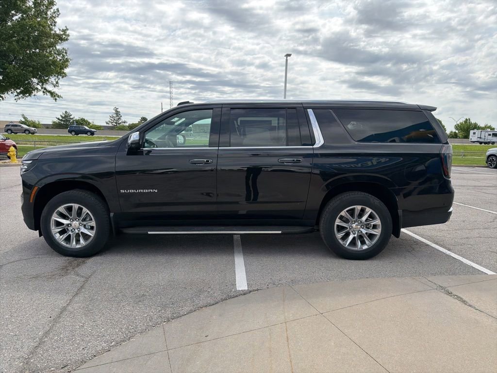 New 2026 Chevrolet Suburban Premier AWD/4WD image 4