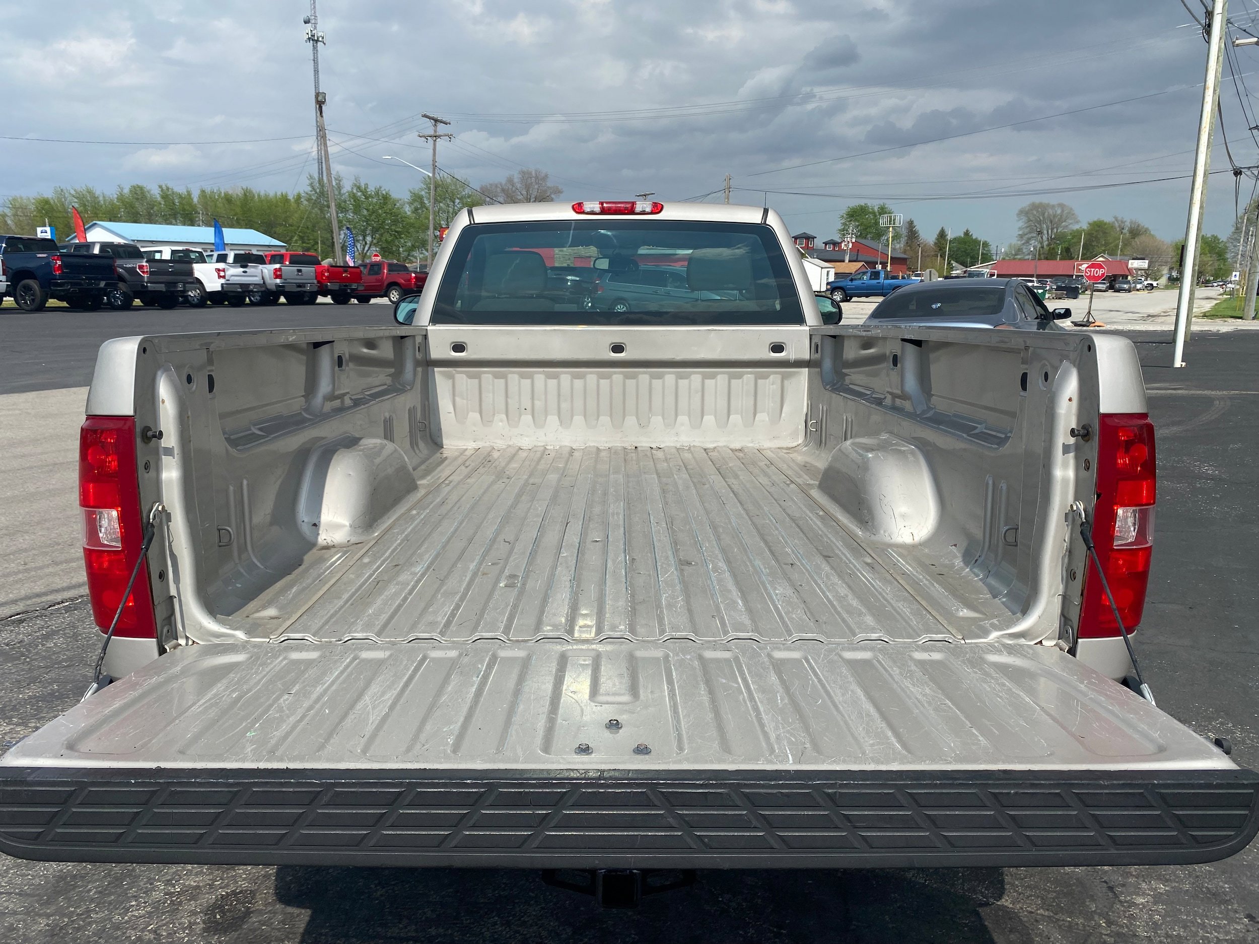 Used 2009 Chevrolet Silverado 1500 W/T RWD image 17