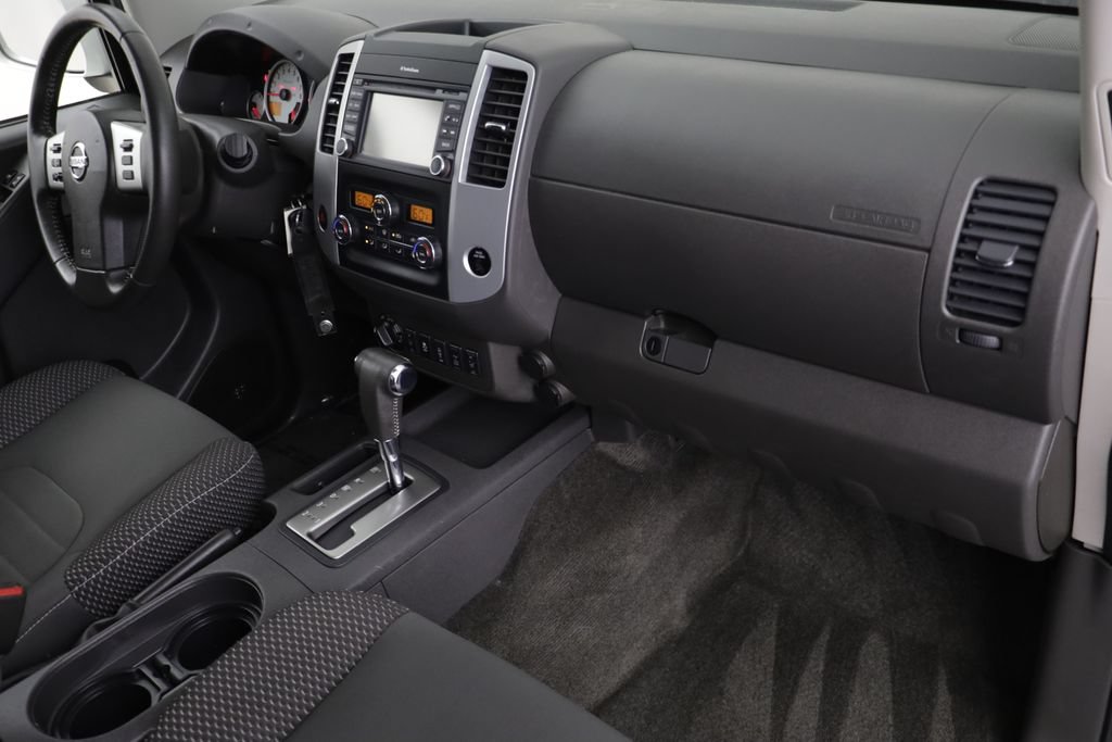 Used 2016 Nissan Frontier PRO-4X AWD/4WD image 21