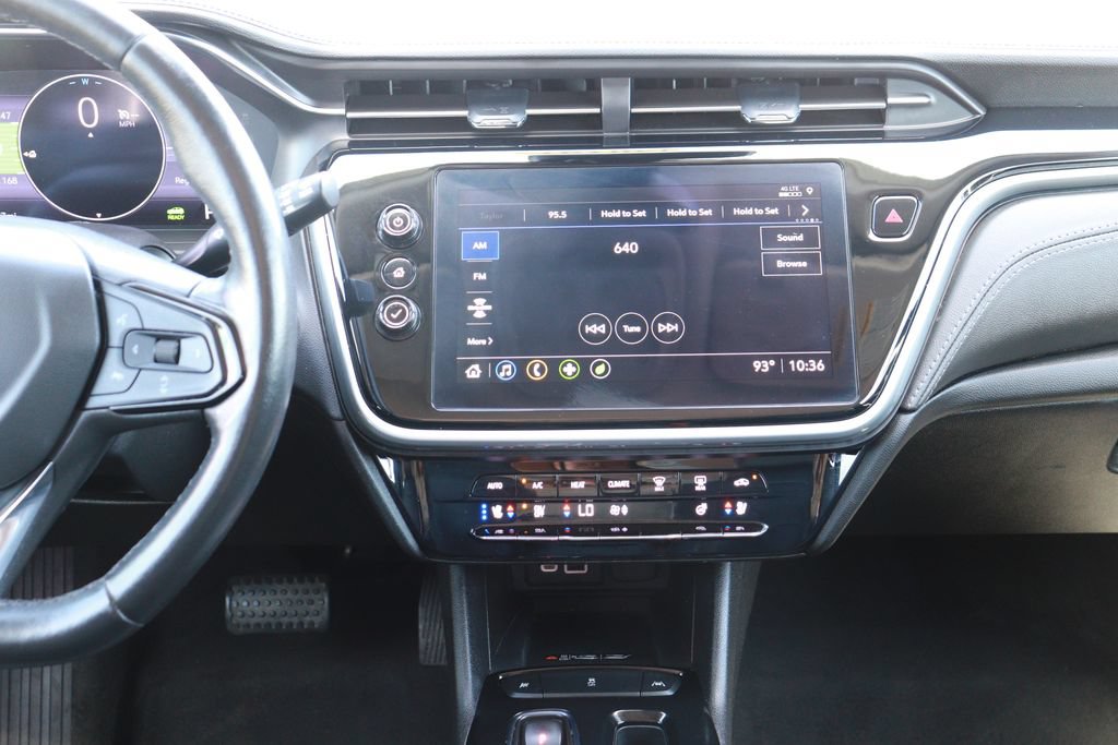 Used 2023 Chevrolet Bolt EUV LT w/ Convenience Package FWD image 15