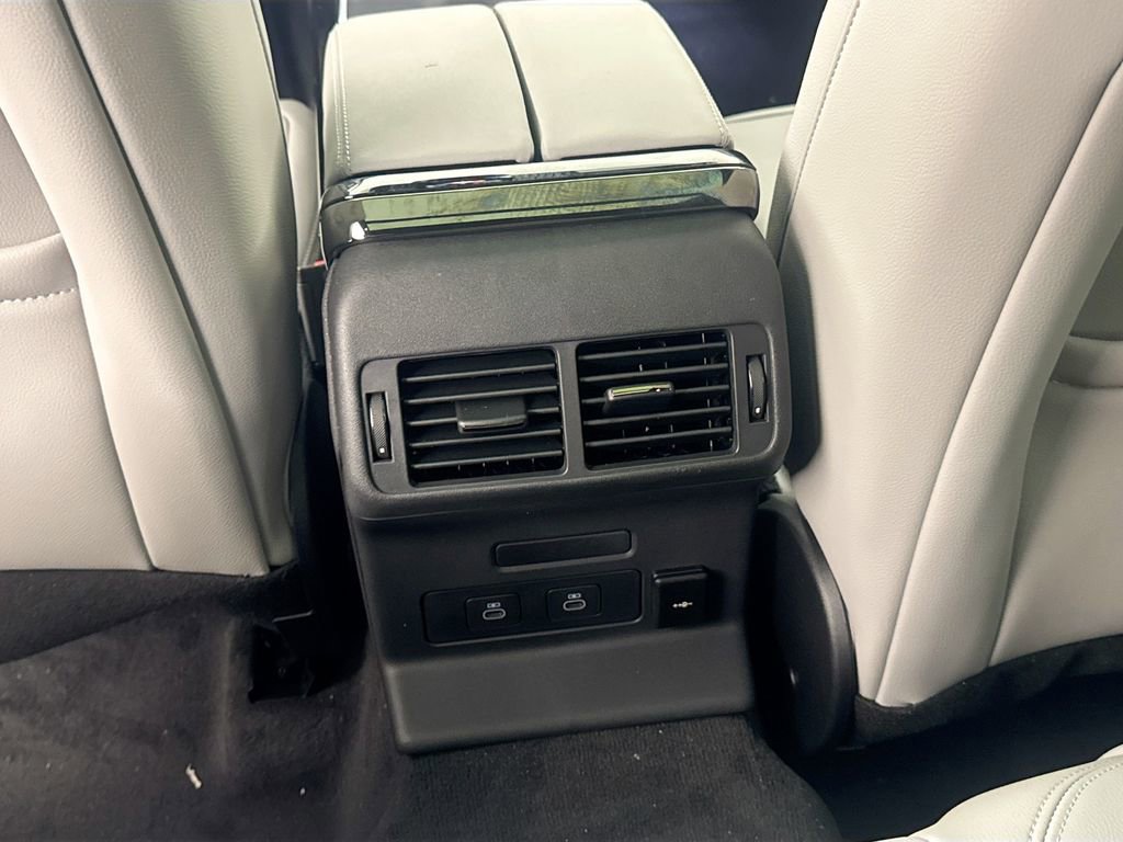 New 2026 Land Rover Range Rover Velar S image 25