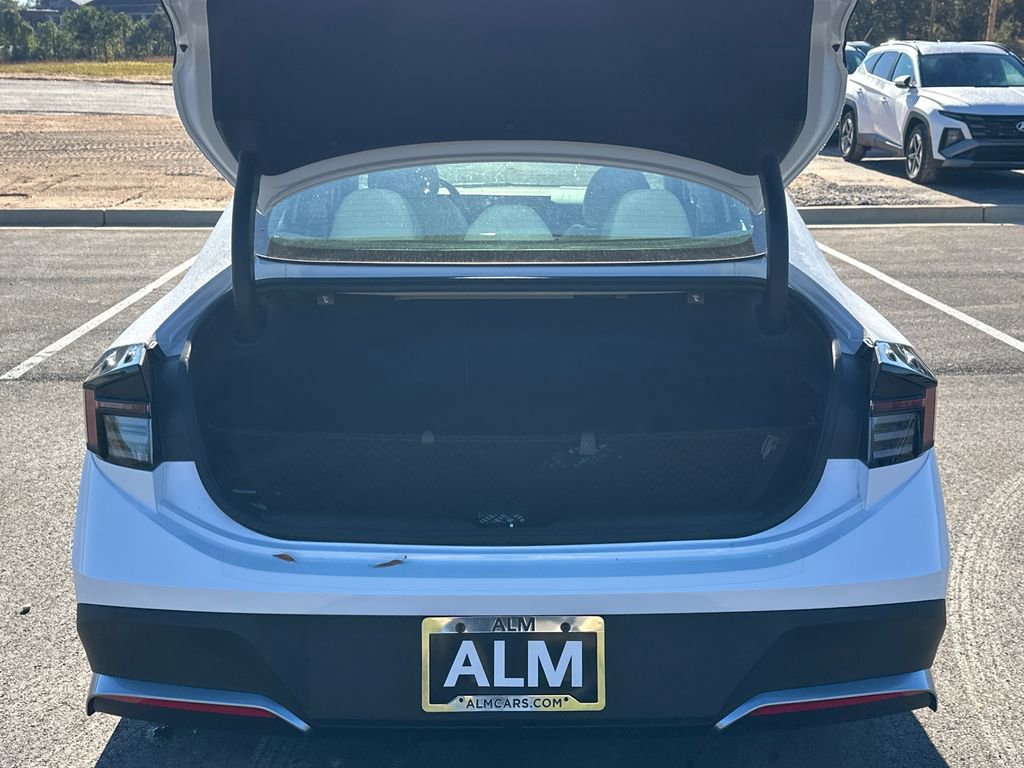 New 2025 Hyundai Sonata SE image 18