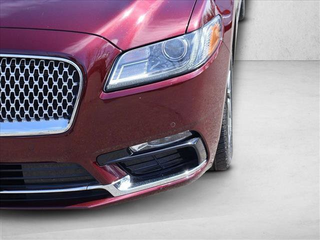 Used 2019 Lincoln Continental Select image 9