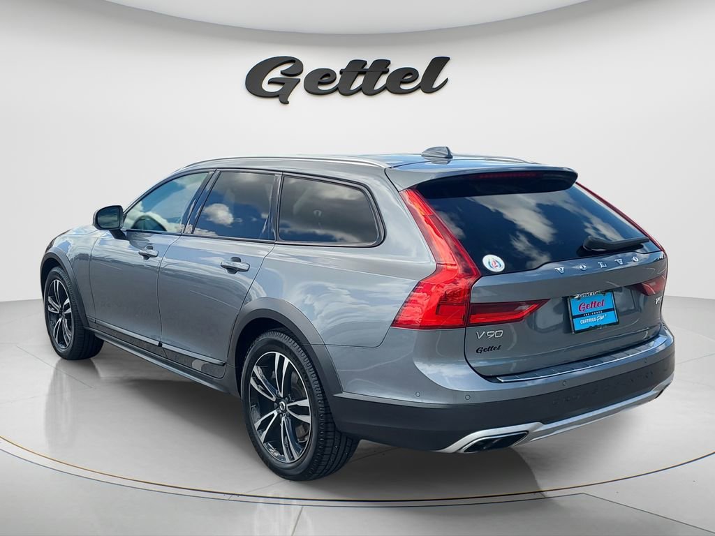 Used 2019 Volvo V90 T5 Cross Country w/ Advanced Package image 5