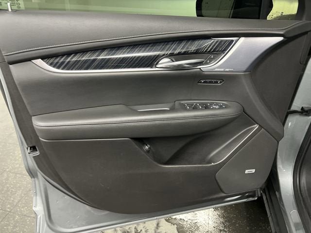 Certified 2023 Cadillac XT6 Premium Luxury AWD/4WD image 23