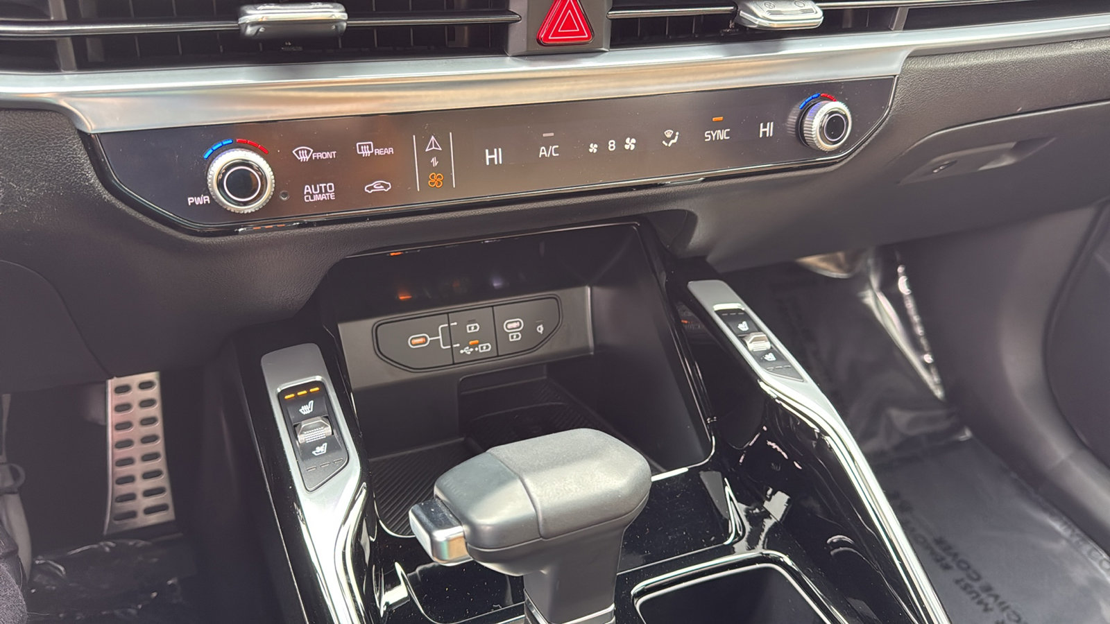 Used 2024 Kia Sorento SX Prestige w/ Olive Brown Leather Package image 22