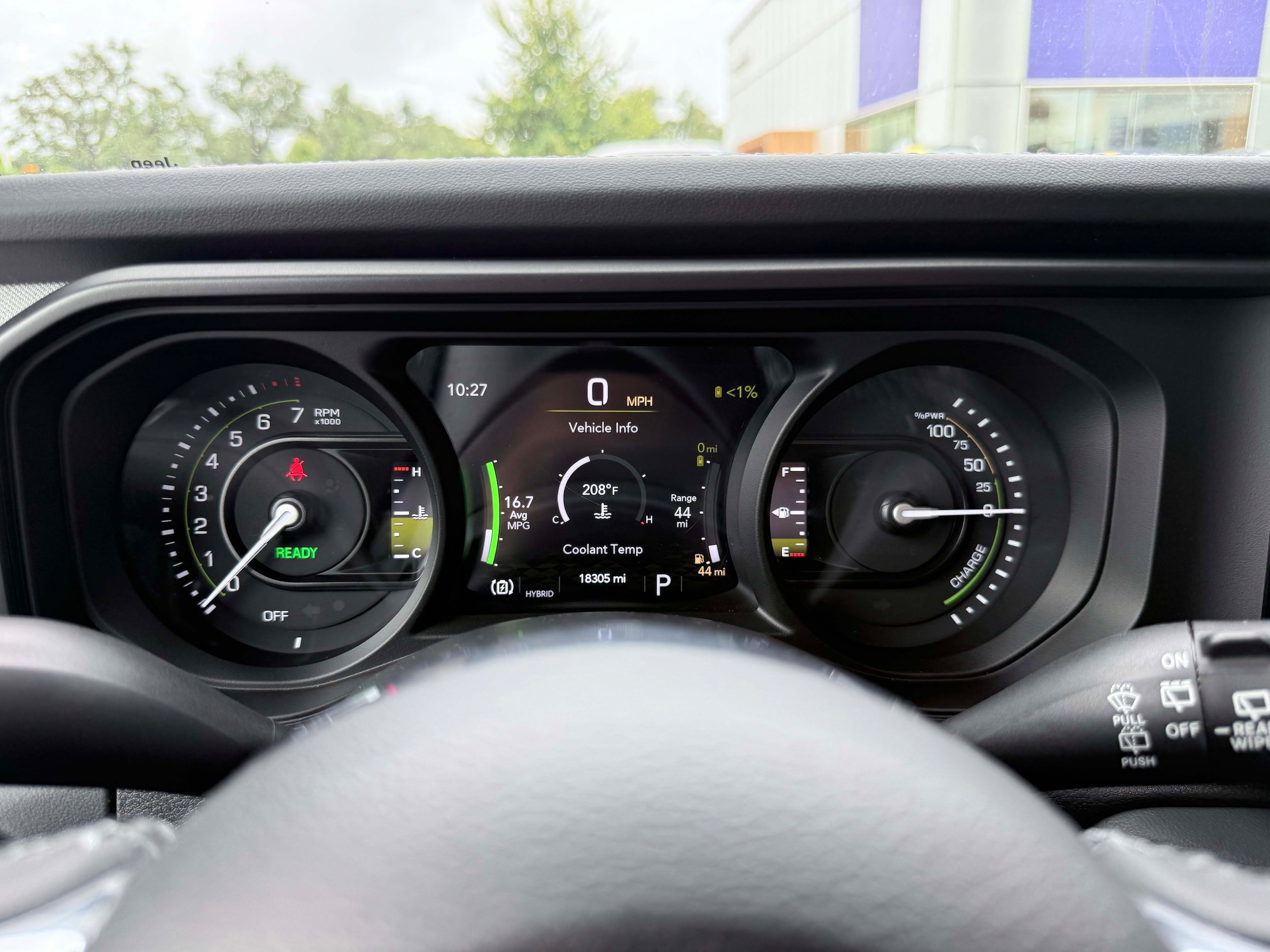 Used 2025 Jeep Wrangler Unlimited Sahara AWD/4WD image 19