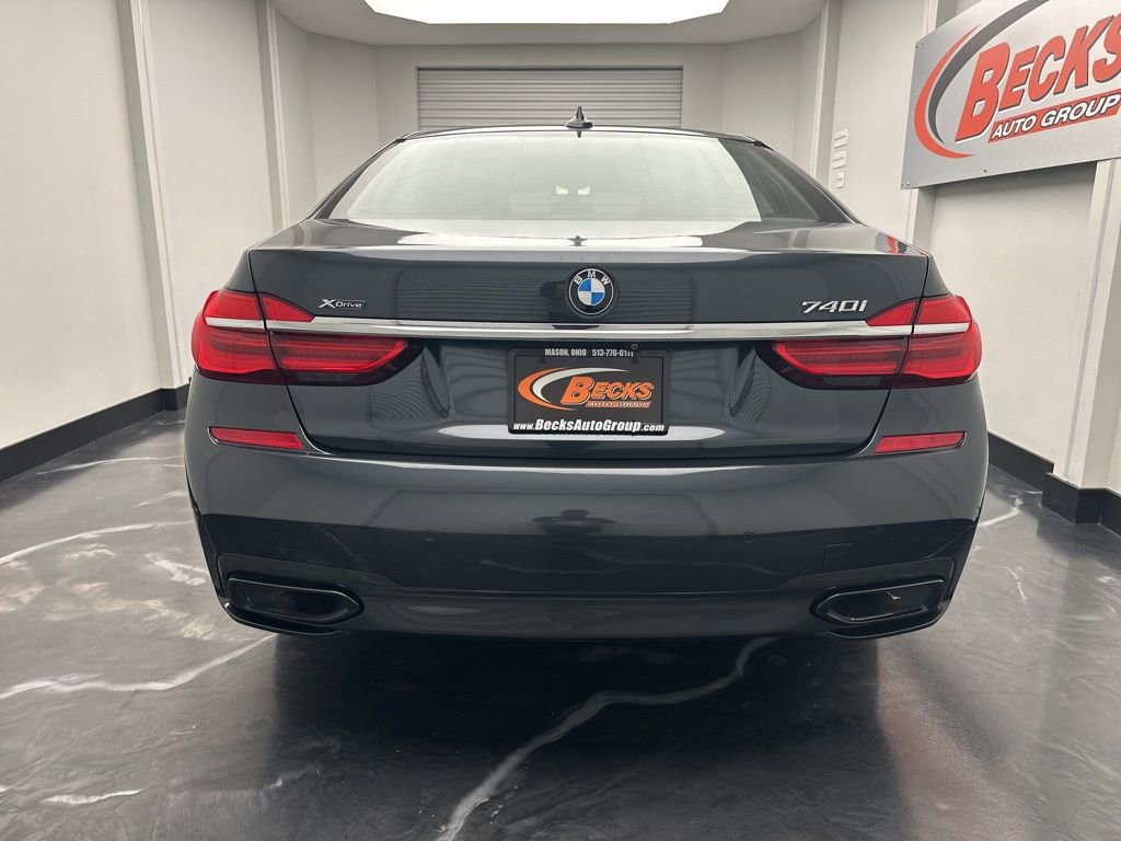 Used 2019 BMW 740i xDrive w/ M Sport Package image 26