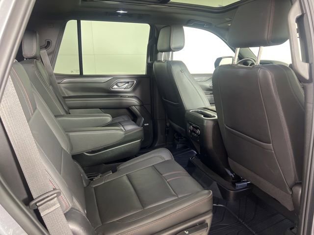 Used 2022 Chevrolet Tahoe RST w/ Luxury Package AWD/4WD image 15
