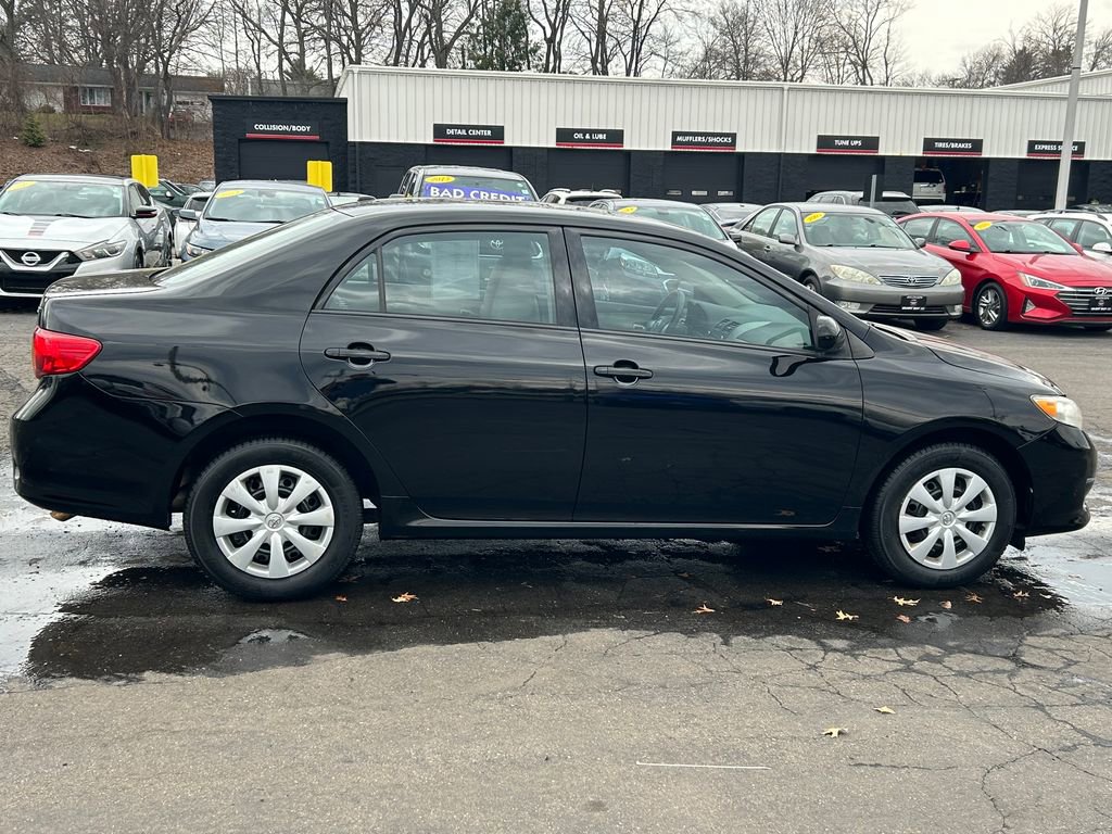 Used 2010 Toyota Corolla LE image 5