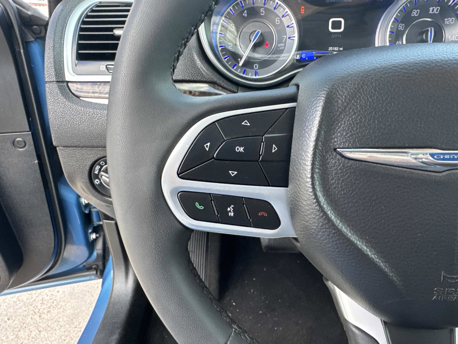 Certified 2023 Chrysler 300 Touring L w/ Popular Equipment Group image 22