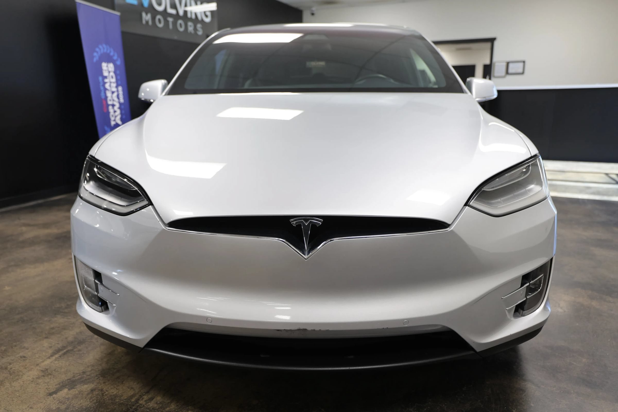 Used 2017 Tesla Model X 90D AWD/4WD image 6