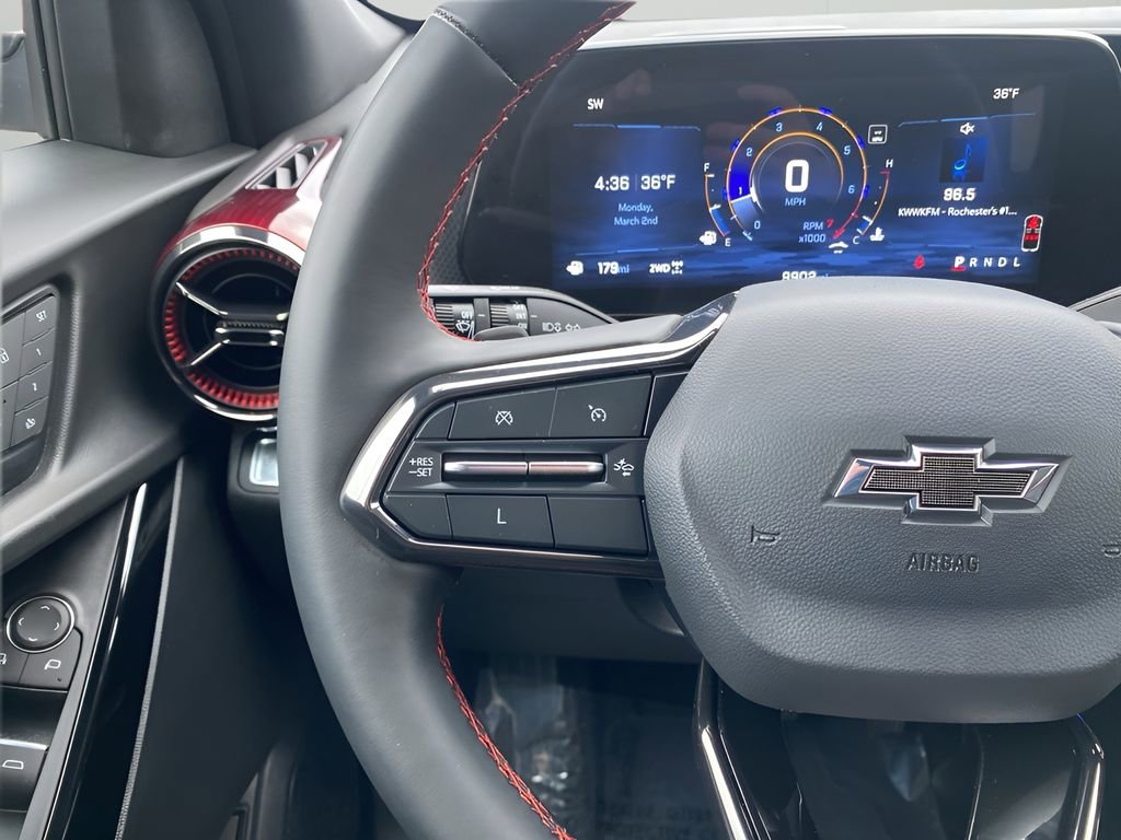 Used 2025 Chevrolet Equinox RS w/ Safety and Technology Package image 27