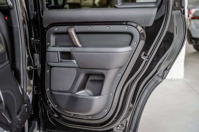 Used 2020 Land Rover Defender 110 X image 54