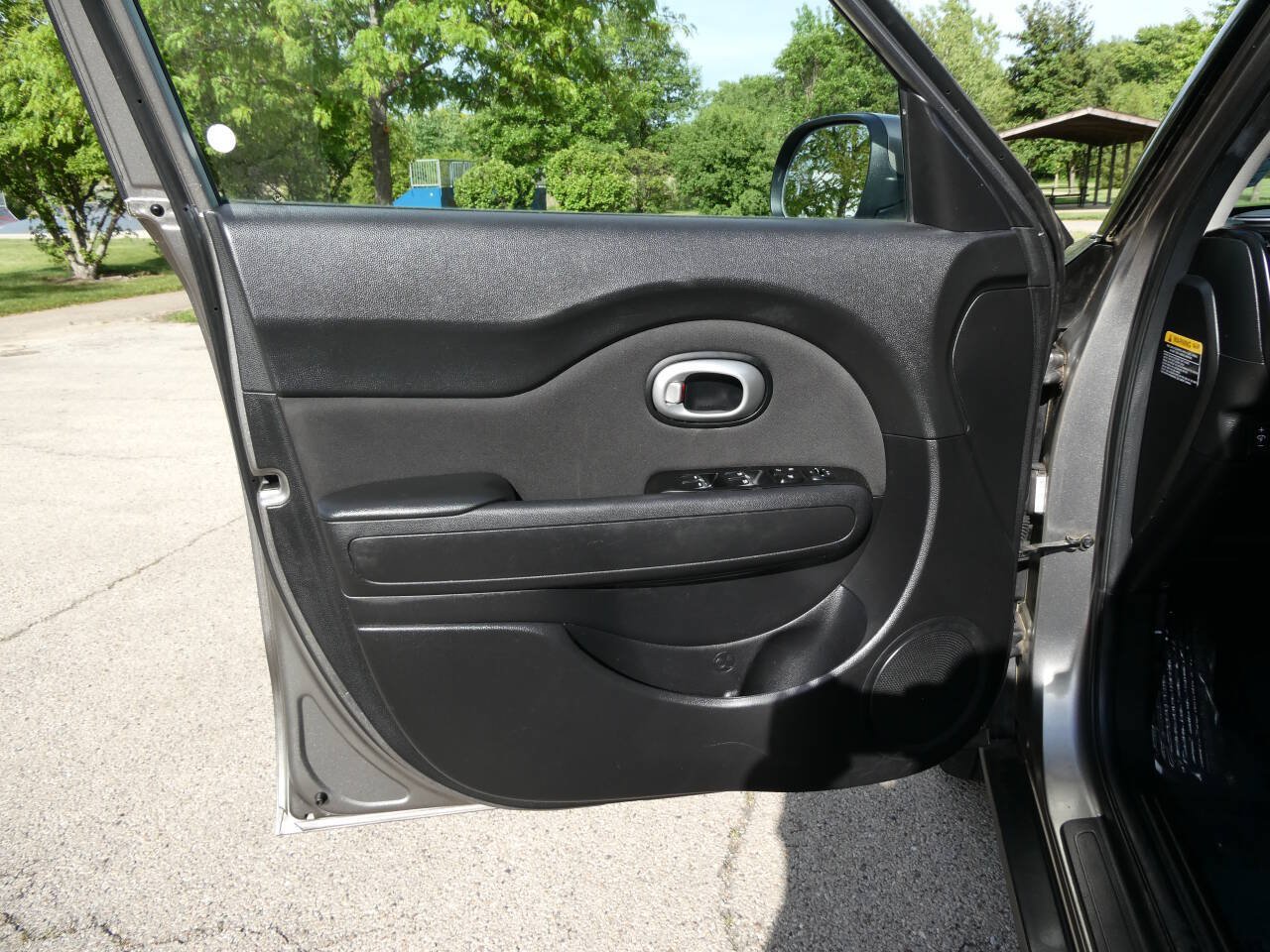 Used 2019 Kia Soul + FWD image 22