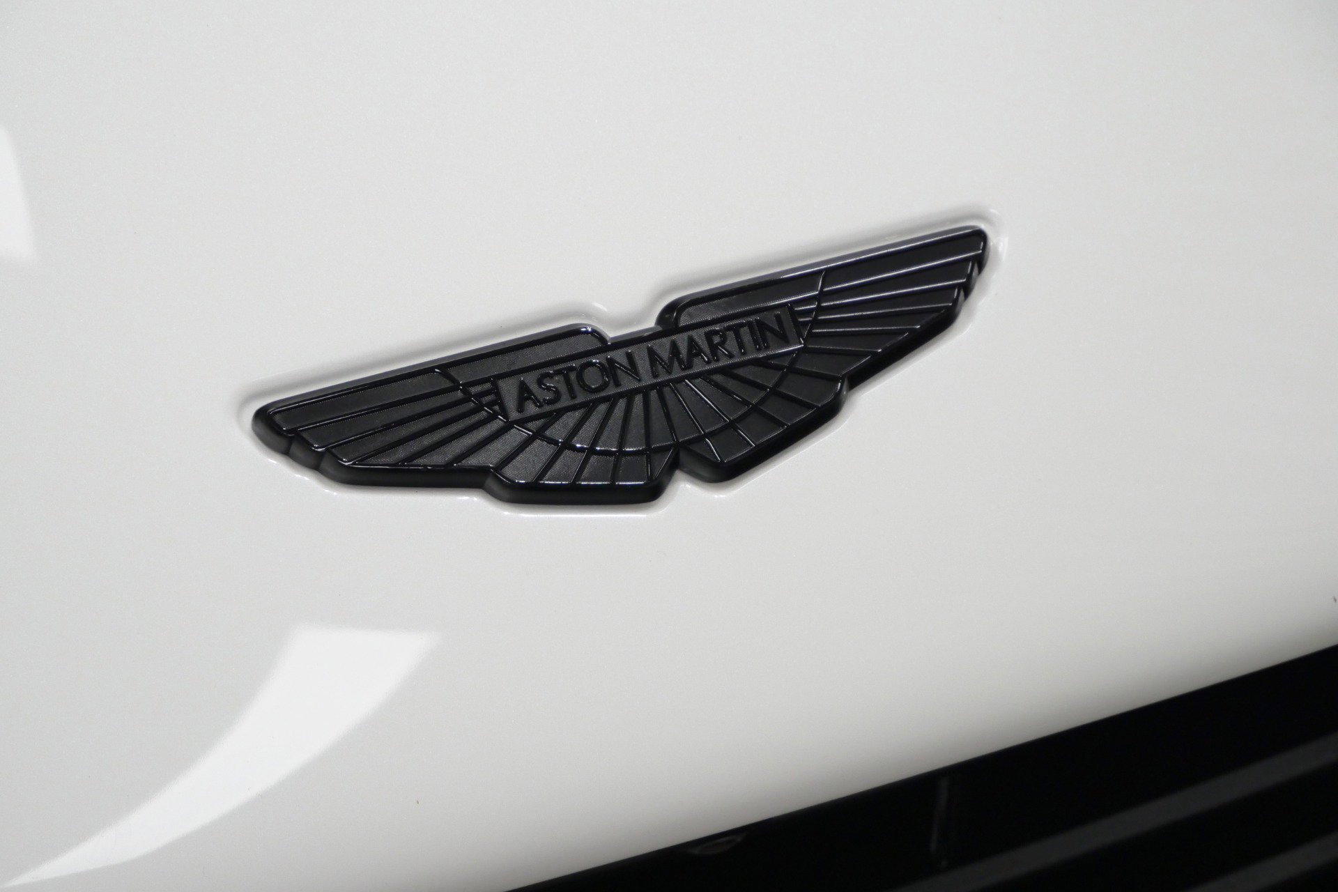 Used 2019 Aston Martin DB11 Volante image 46