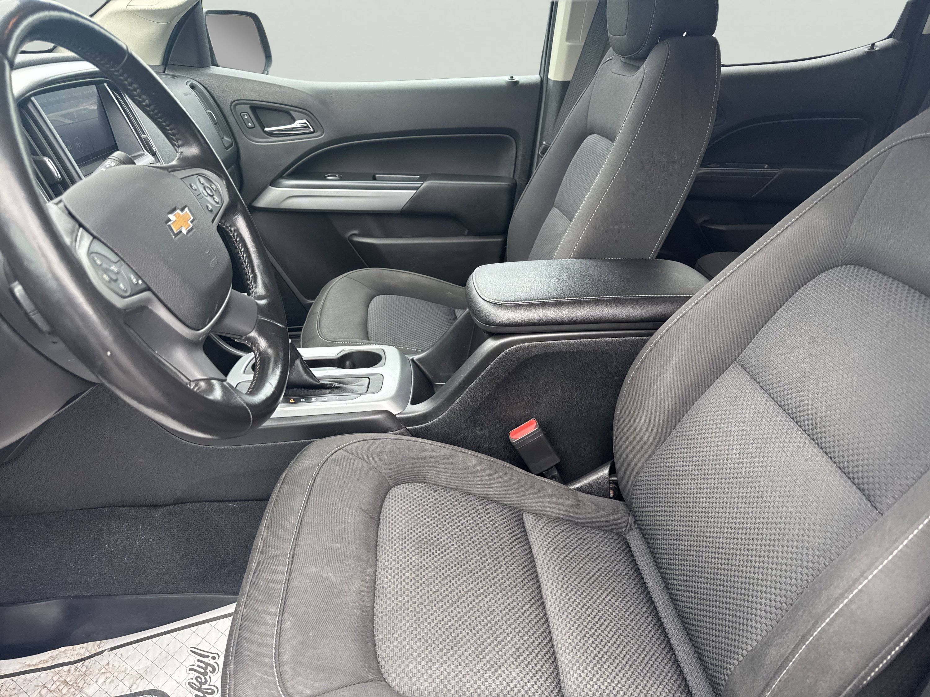 Used 2022 Chevrolet Colorado LT w/ Trail Boss Package AWD/4WD image 11