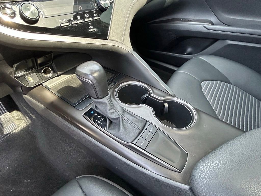 Used 2023 Toyota Camry SE w/ Convenience Package FWD image 30