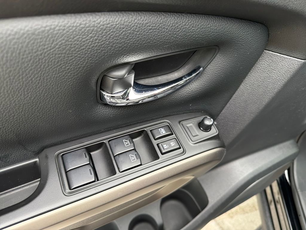 Certified 2024 Nissan Titan SV w/ SV Bronze Edition Package RWD image 18