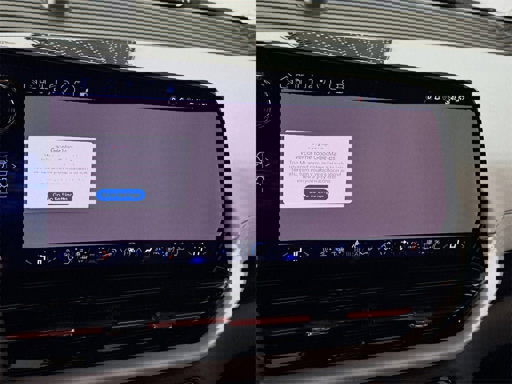 Used 2025 Chevrolet Silverado EV RST image 7