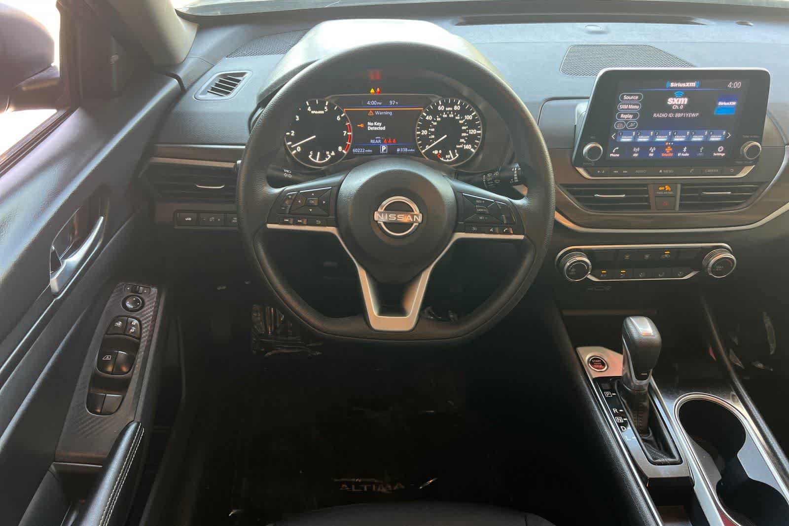 Used 2024 Nissan Altima 2.5 SV FWD image 15