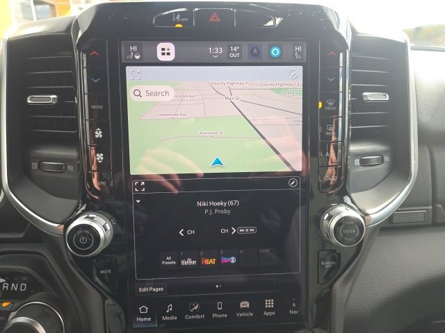 New 2026 RAM 1500 4x4 Crew Cab image 18