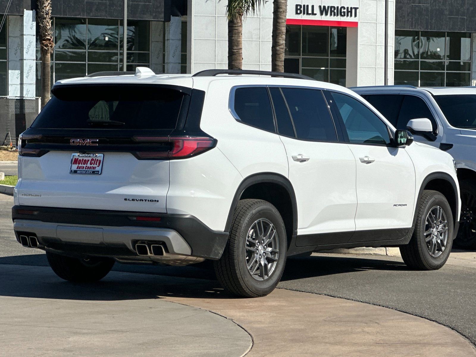 New 2025 GMC Acadia Elevation image 4