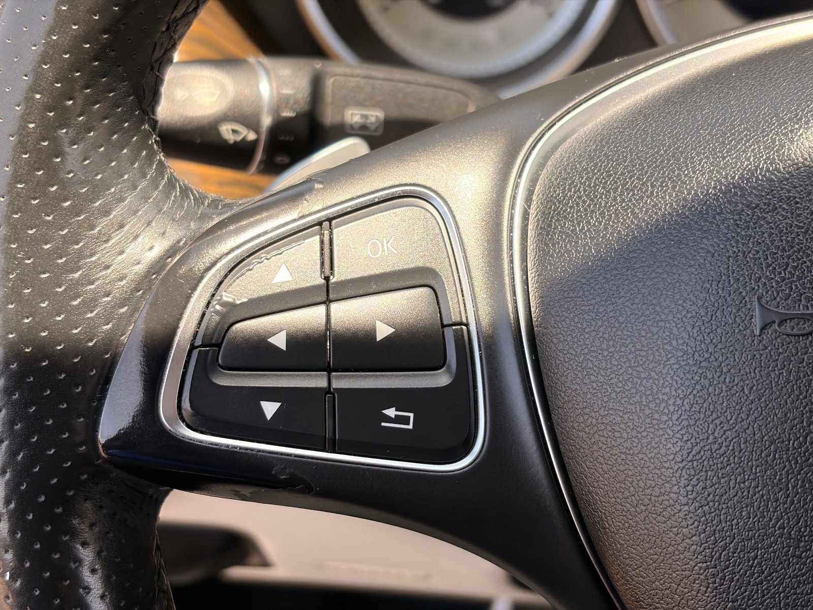 Used 2015 Mercedes-Benz CLS 400 image 26