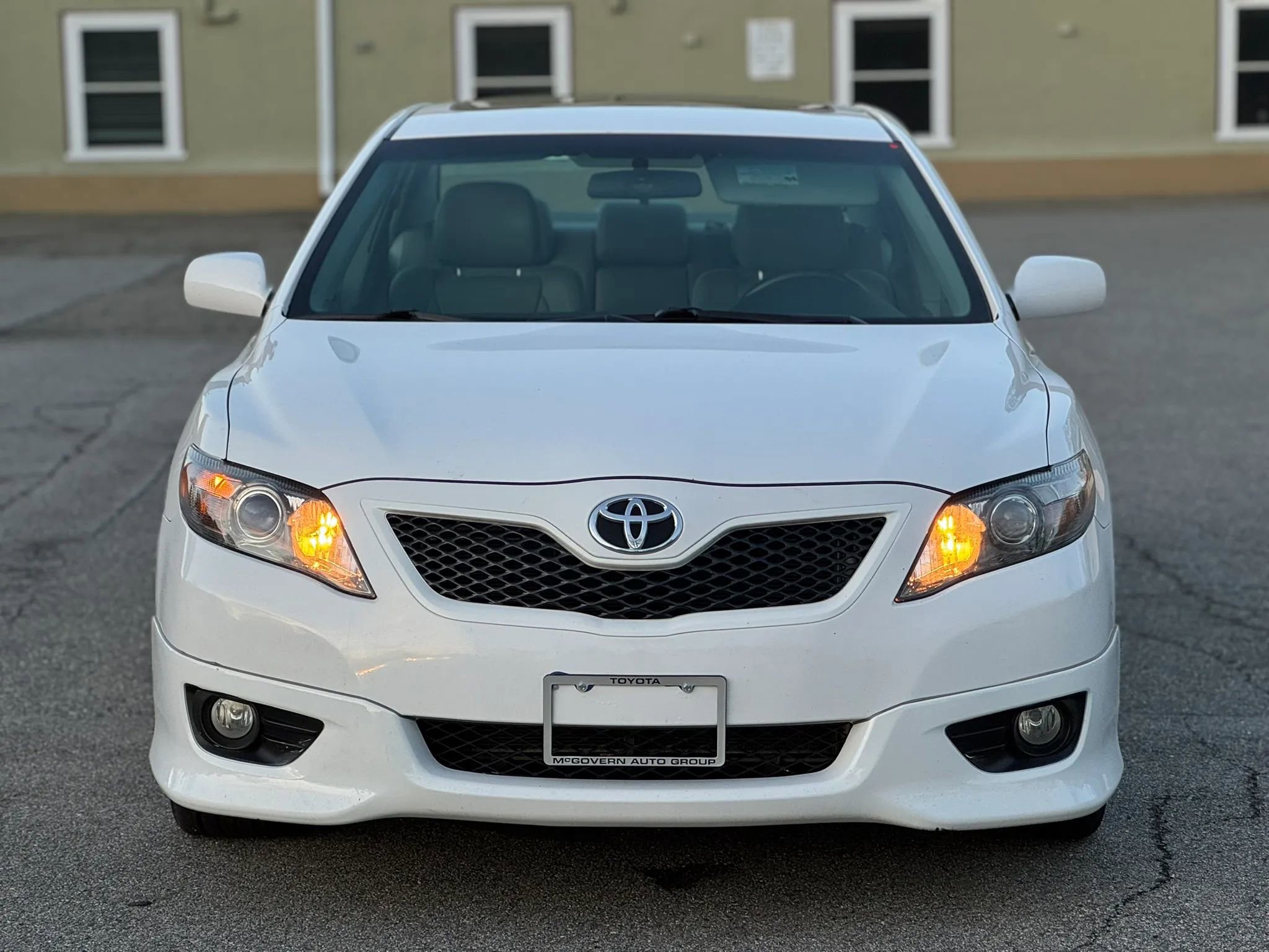 Used 2011 Toyota Camry SE w/ Sport Leather Pkg FWD image 7