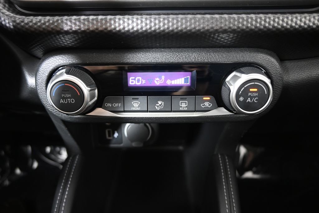 Used 2018 Nissan Kicks SV FWD image 28
